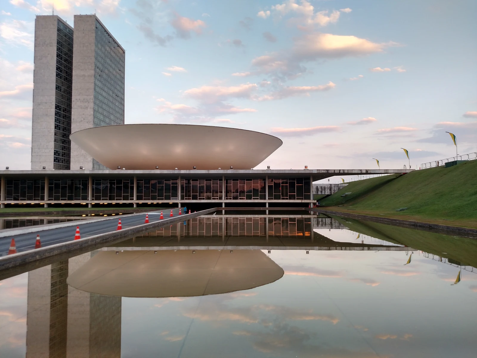 Congresso Nacional, Brasília de legislação, não é o local do seminário